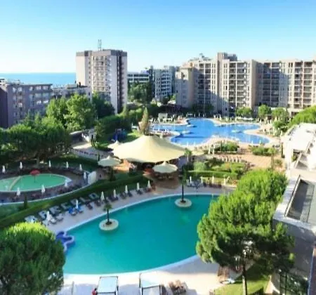 Апартаменти Royal Sea G