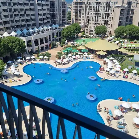 Апартаменти Royal Sea G